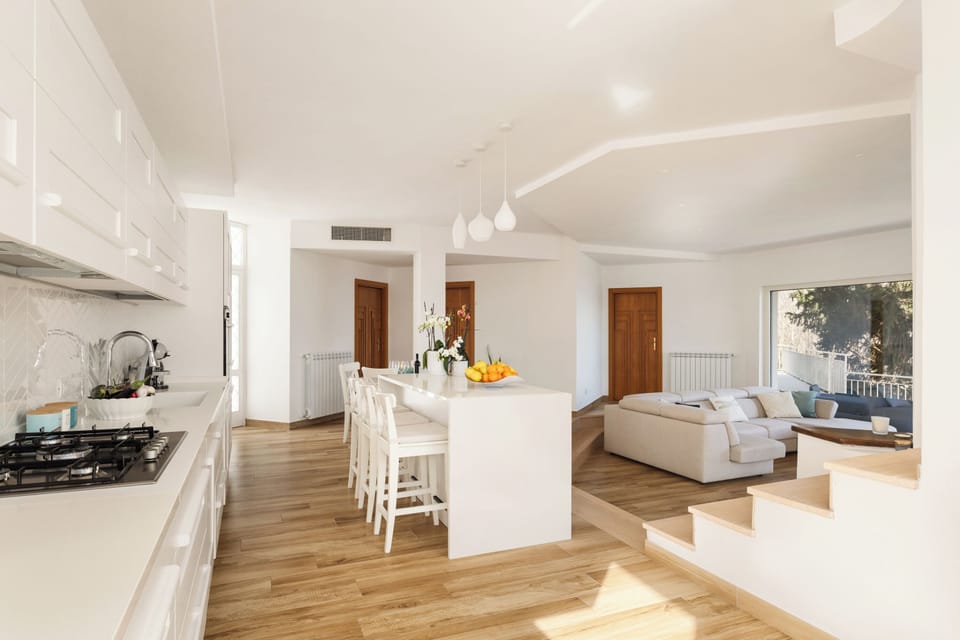 Luxury Apartment, 3 Bedrooms, Sea View | Private kitchen | Full-size fridge, microwave, oven, stovetop