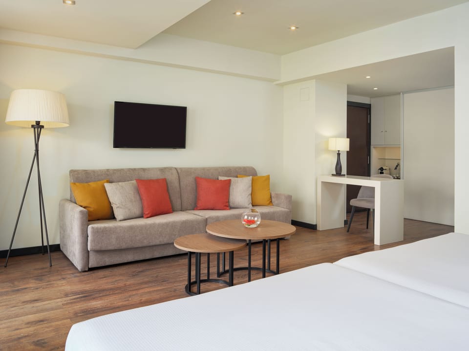 In-room safe, desk, laptop workspace, WiFi (free)