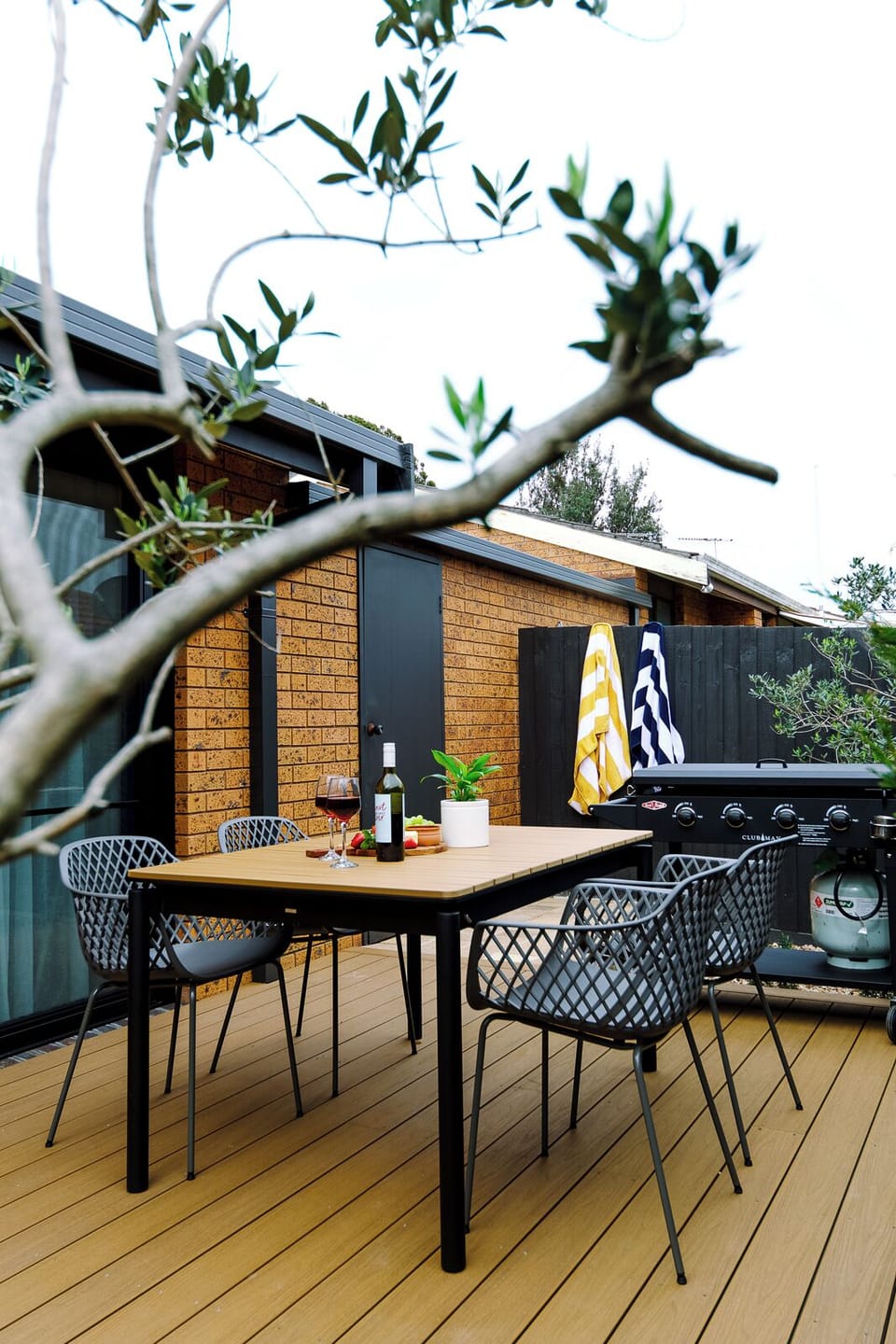 Secure courtyard