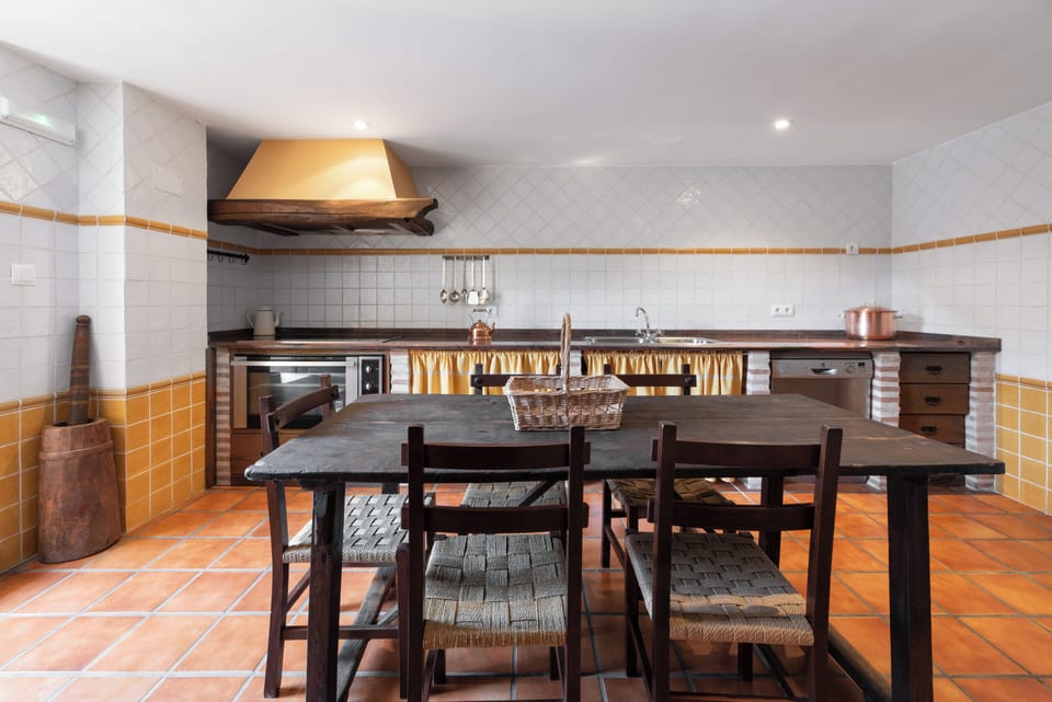 House, Multiple Bedrooms (Pazo Moreda) | Private kitchen | Eco-friendly cleaning products, reusable coffee/tea filters