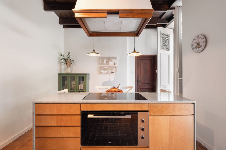 House (Palacio de Esgos) | Private kitchen | Full-size fridge, microwave, oven, stovetop
