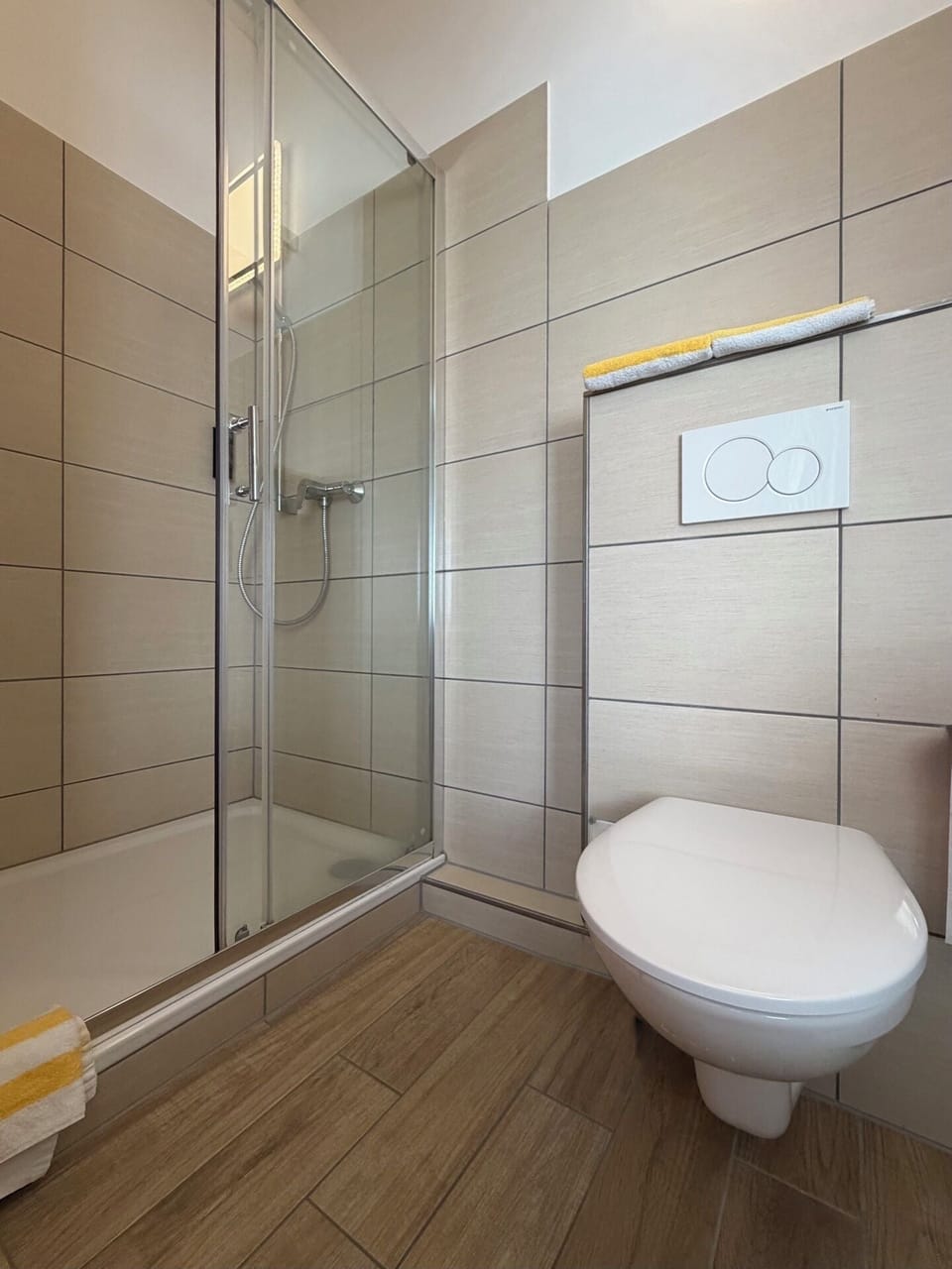 Classic Single Room | Bathroom | Towels