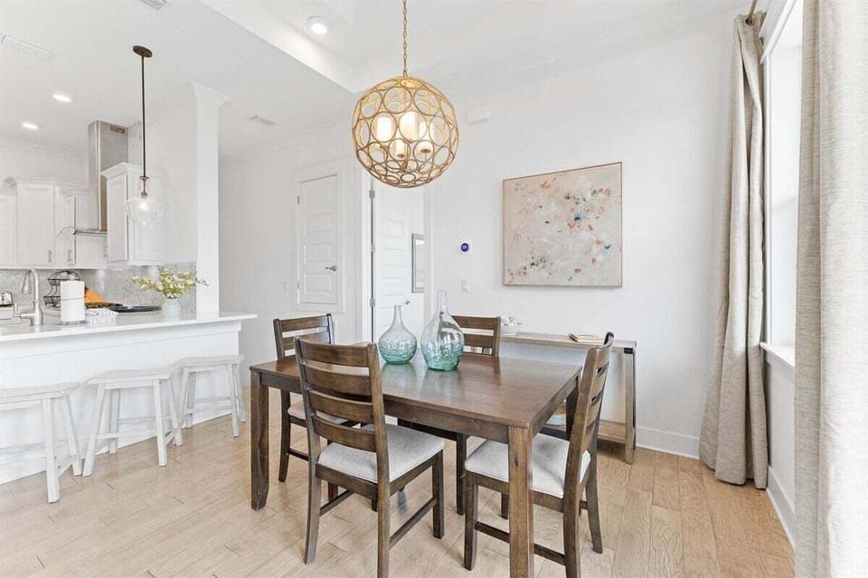 Gather around this beautifully designed dining table, ideal for family dinners or game nights with friends.