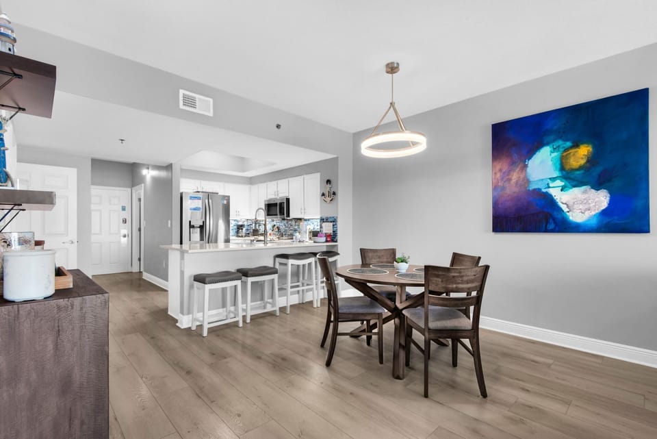 Condo, Multiple Beds (Ariel Dunes I 2002) | Dining