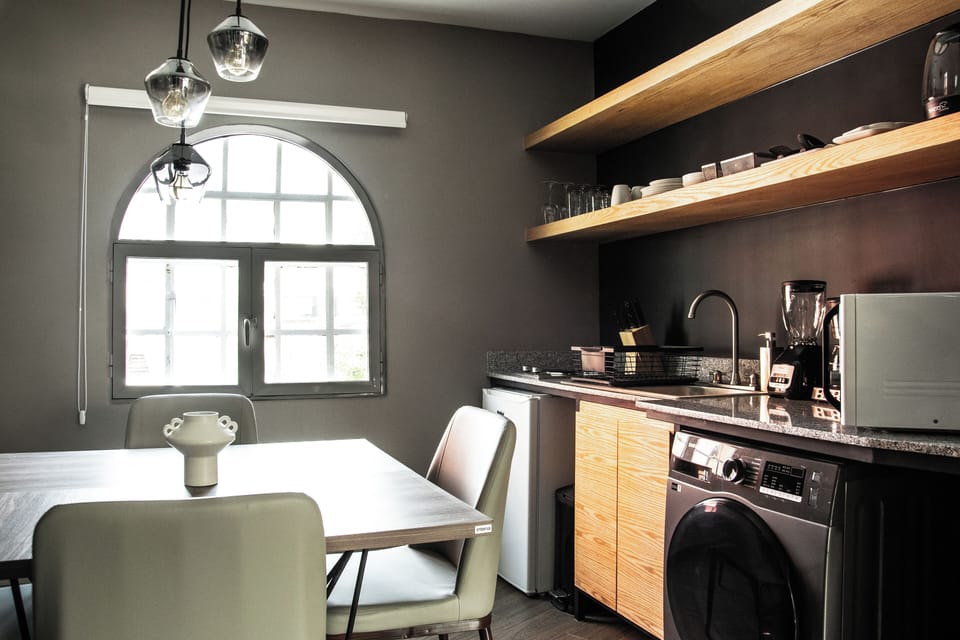 Family Apartment | Private kitchen | Fridge, microwave, oven, stovetop