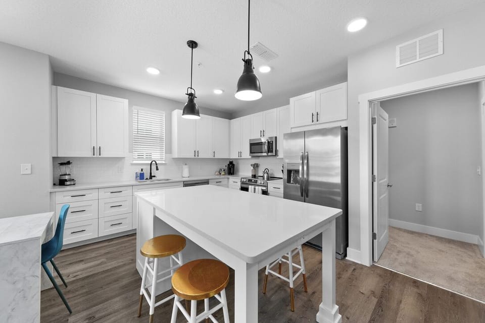 Fully equipped kitchen