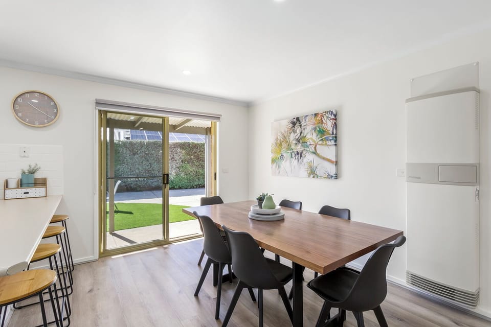Apartment | 2 bedrooms, individually decorated, individually furnished