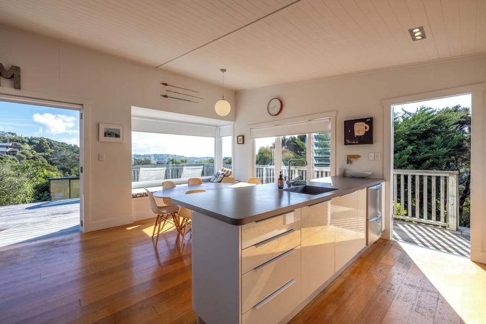 Family Cottage, Ocean View | Private kitchen | Electric kettle