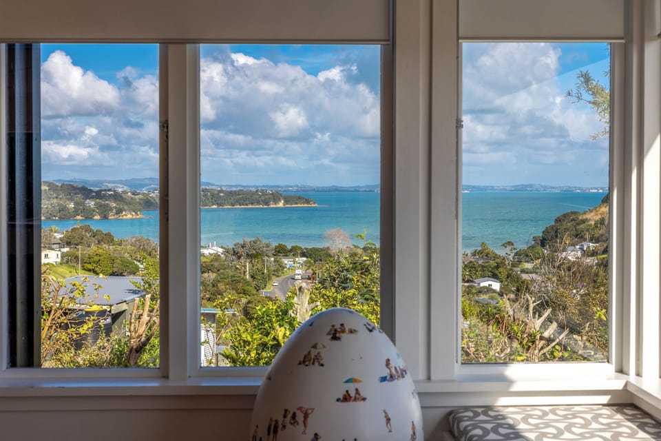 Family Cottage, Ocean View | Living area | Flat-screen TV, fireplace