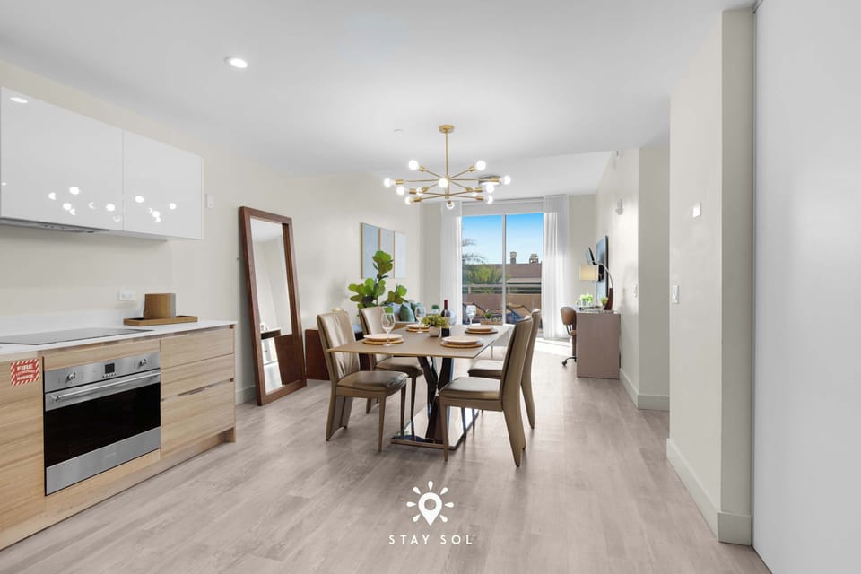 Dining room - Kitchen 