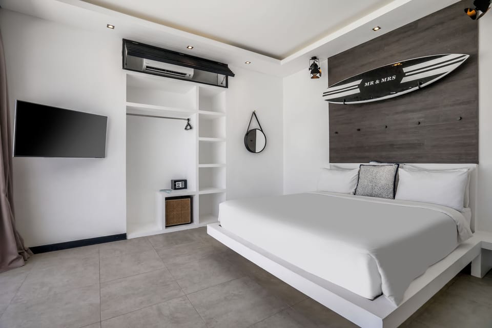 Deluxe Villa, 3 Bedrooms, Patio | 3 bedrooms, premium bedding, in-room safe, free WiFi