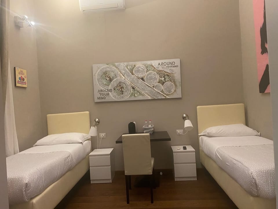 Twin Room | Desk, WiFi (free)
