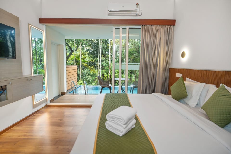 Deluxe Cottage, Pool View | 1 bedroom, premium bedding, Select Comfort beds, blackout drapes