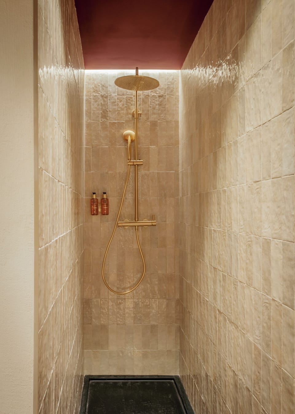 Standard Double Room | Bathroom | Shower, hair dryer, towels, soap