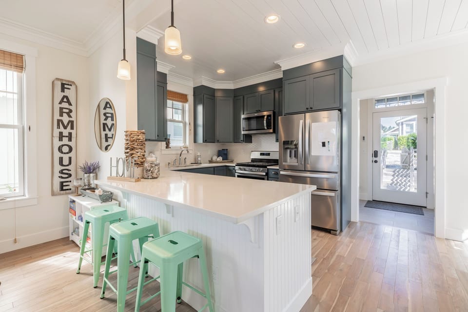 Cook, gather and enjoy in the spacious kitchen