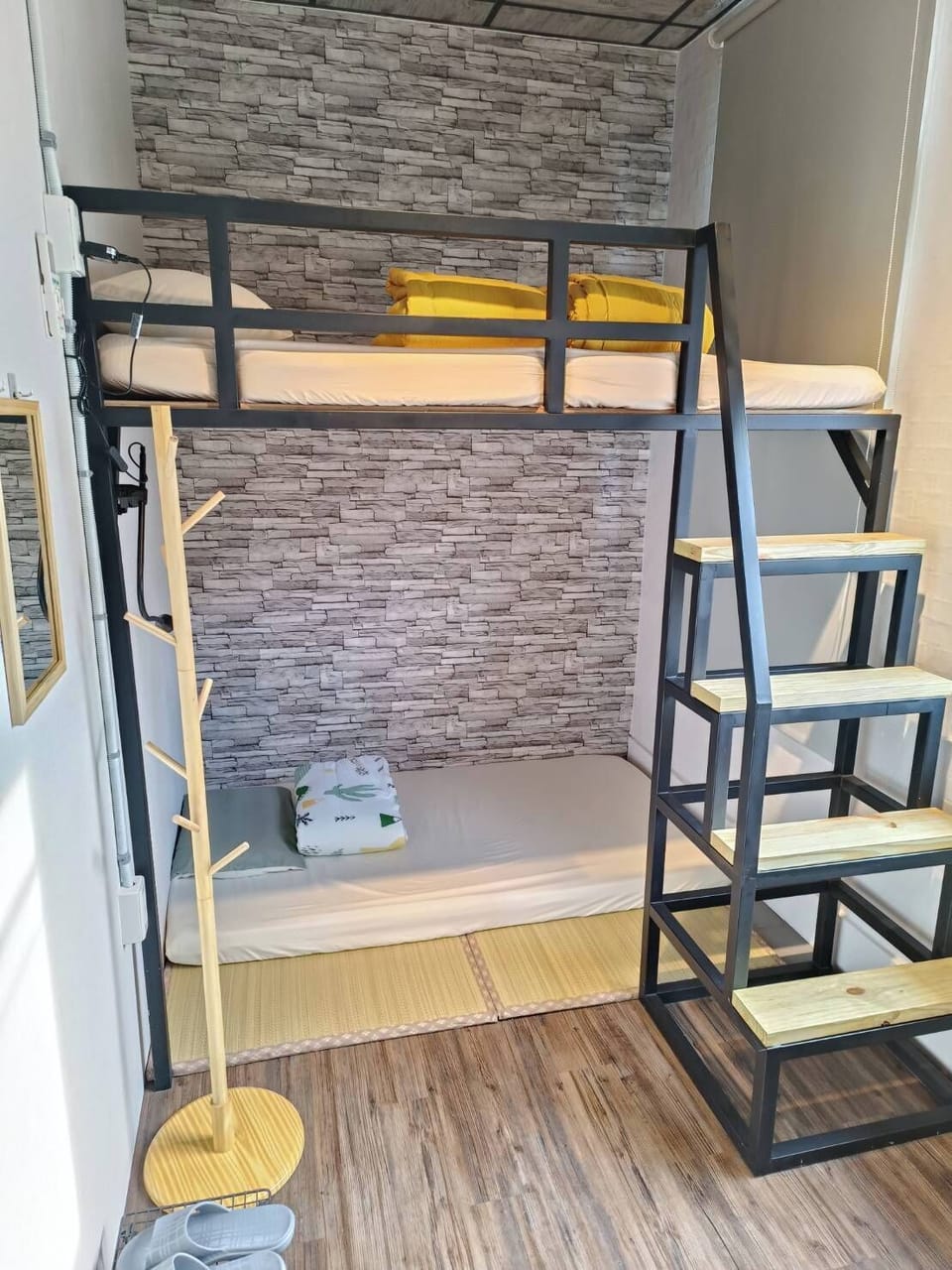 Economy Triple Room, City View | Free WiFi