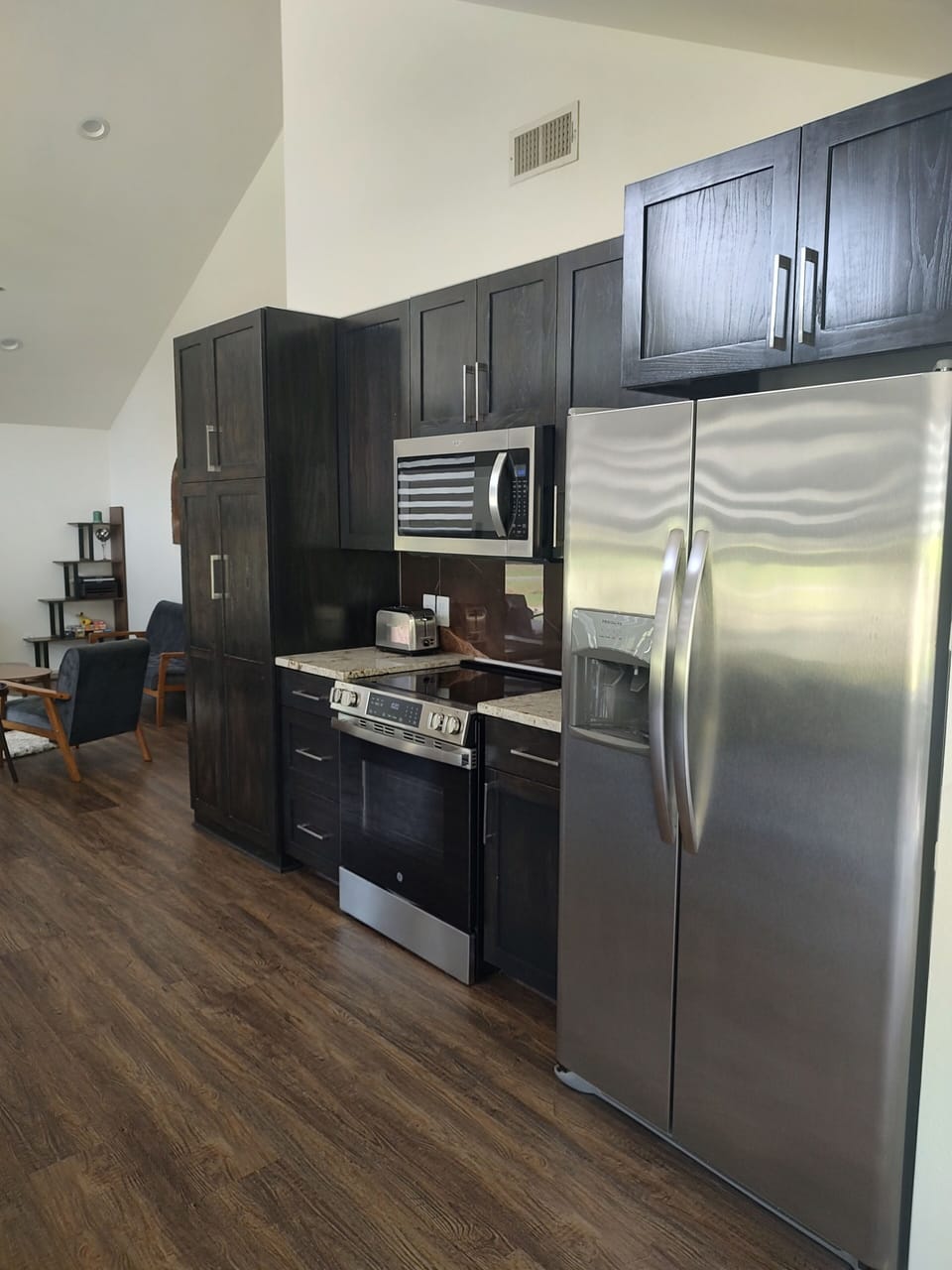 You will have everything you need to prepare meals and feel at home.