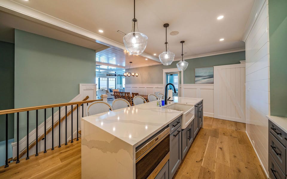 Kitchen island which can seat up to five
