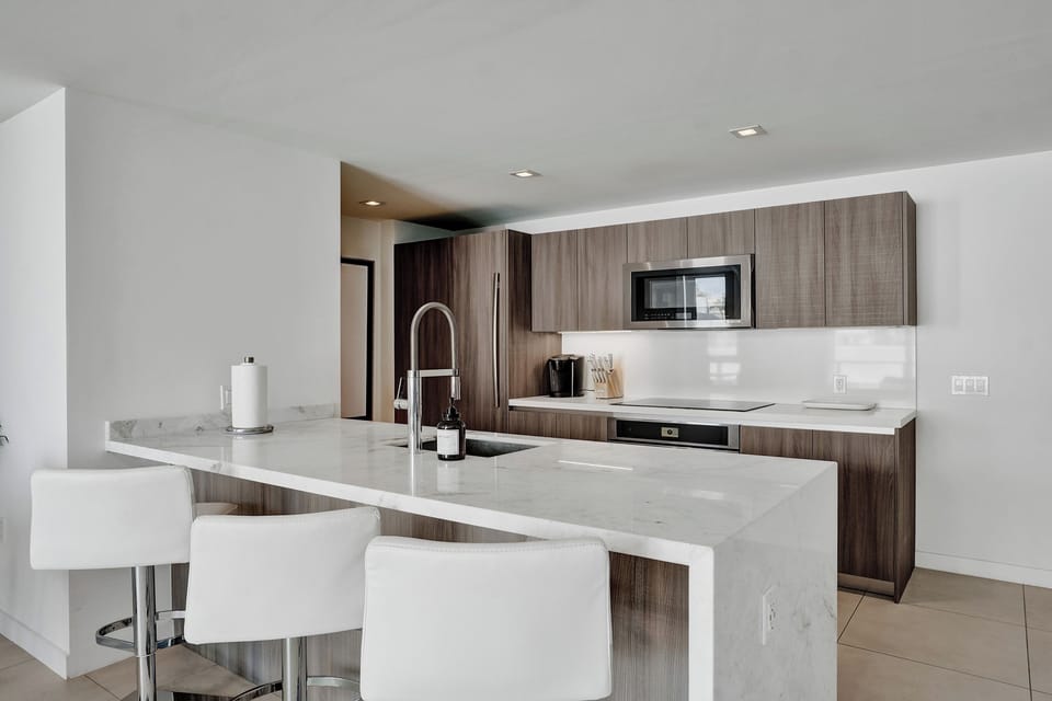 Fully stocked kitchen. Perfect for cooking your favorite meals
