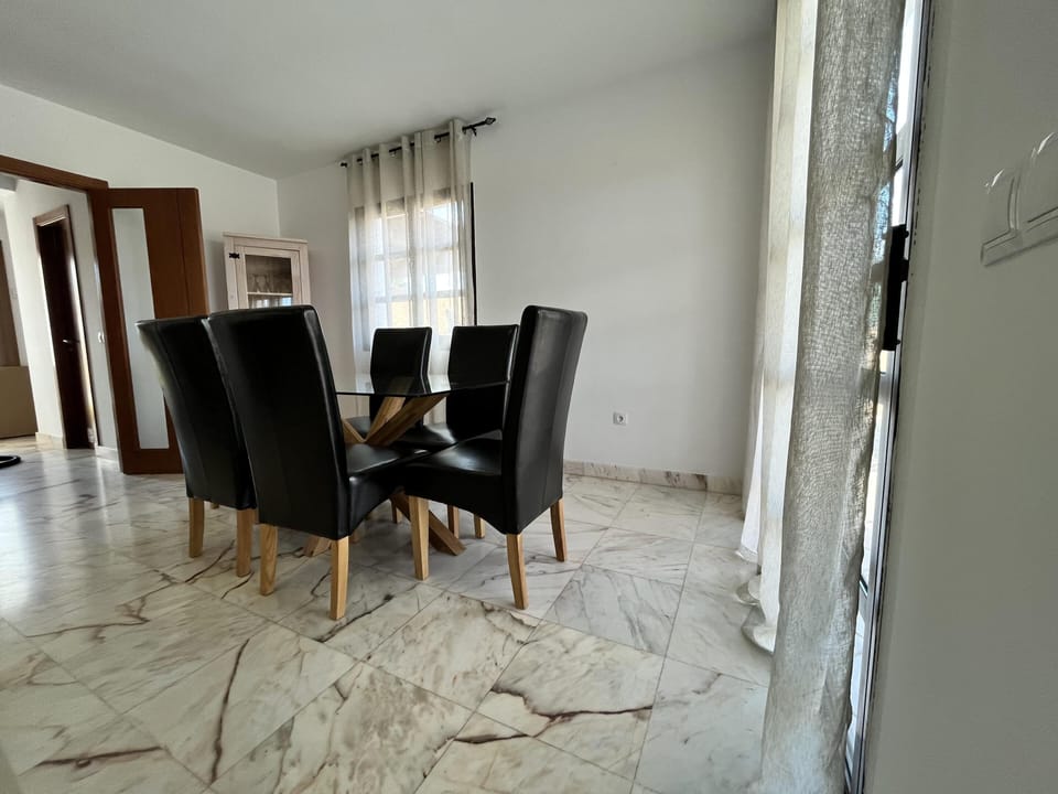 Villa | Dining