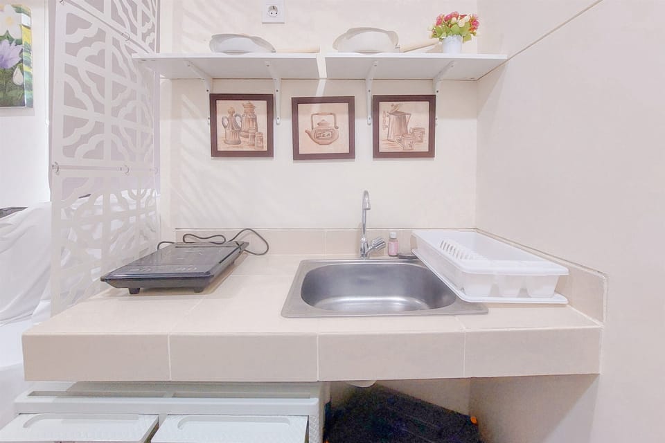 Studio | Private kitchen | Fridge, stovetop, rice cooker