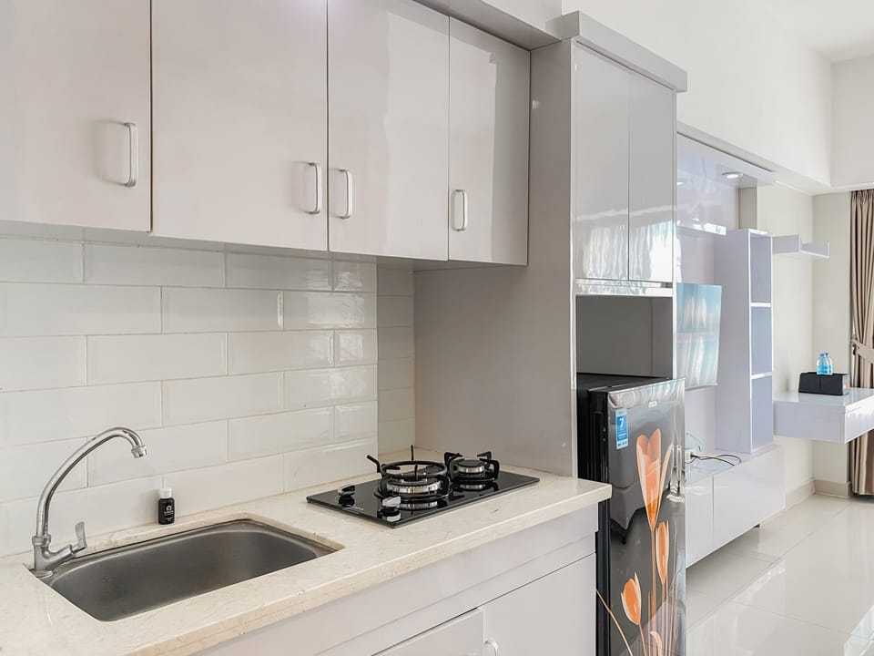 Studio | Private kitchen | Fridge, stovetop, electric kettle, rice cooker