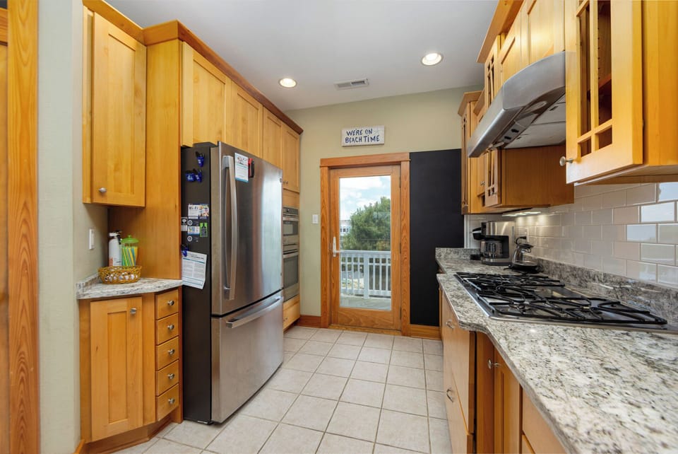 VOH151: FINALLY | TL Kitchen Area - Island Seating for 4, Deck Access