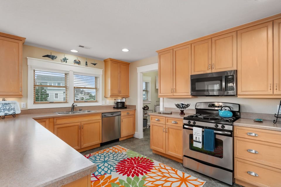 Kitchen - Top Level