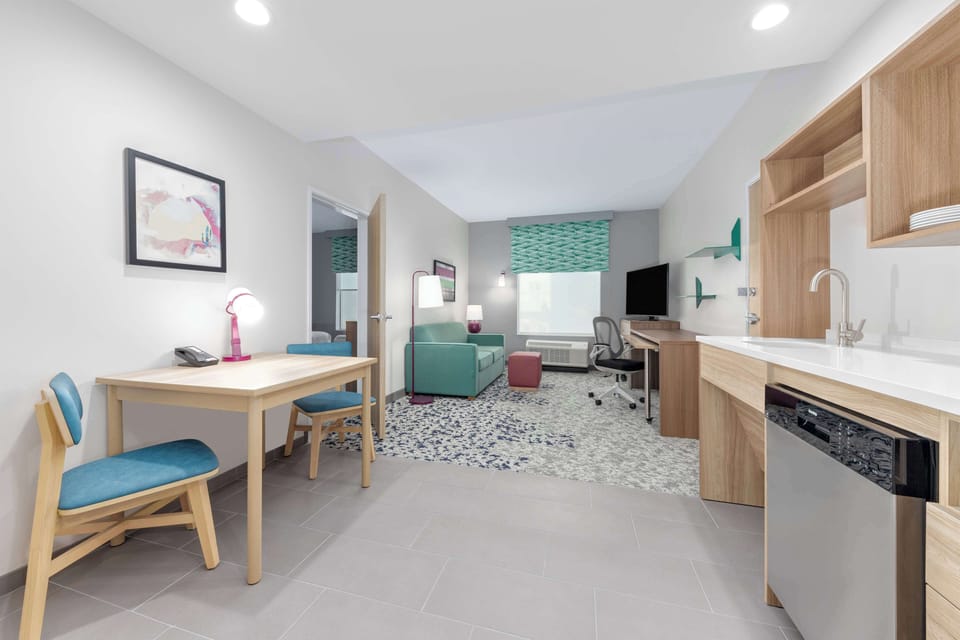 Suite, 1 Bedroom | Minibar