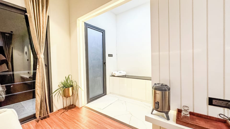 Basic Cabin | Premium bedding, WiFi (free), bed sheets