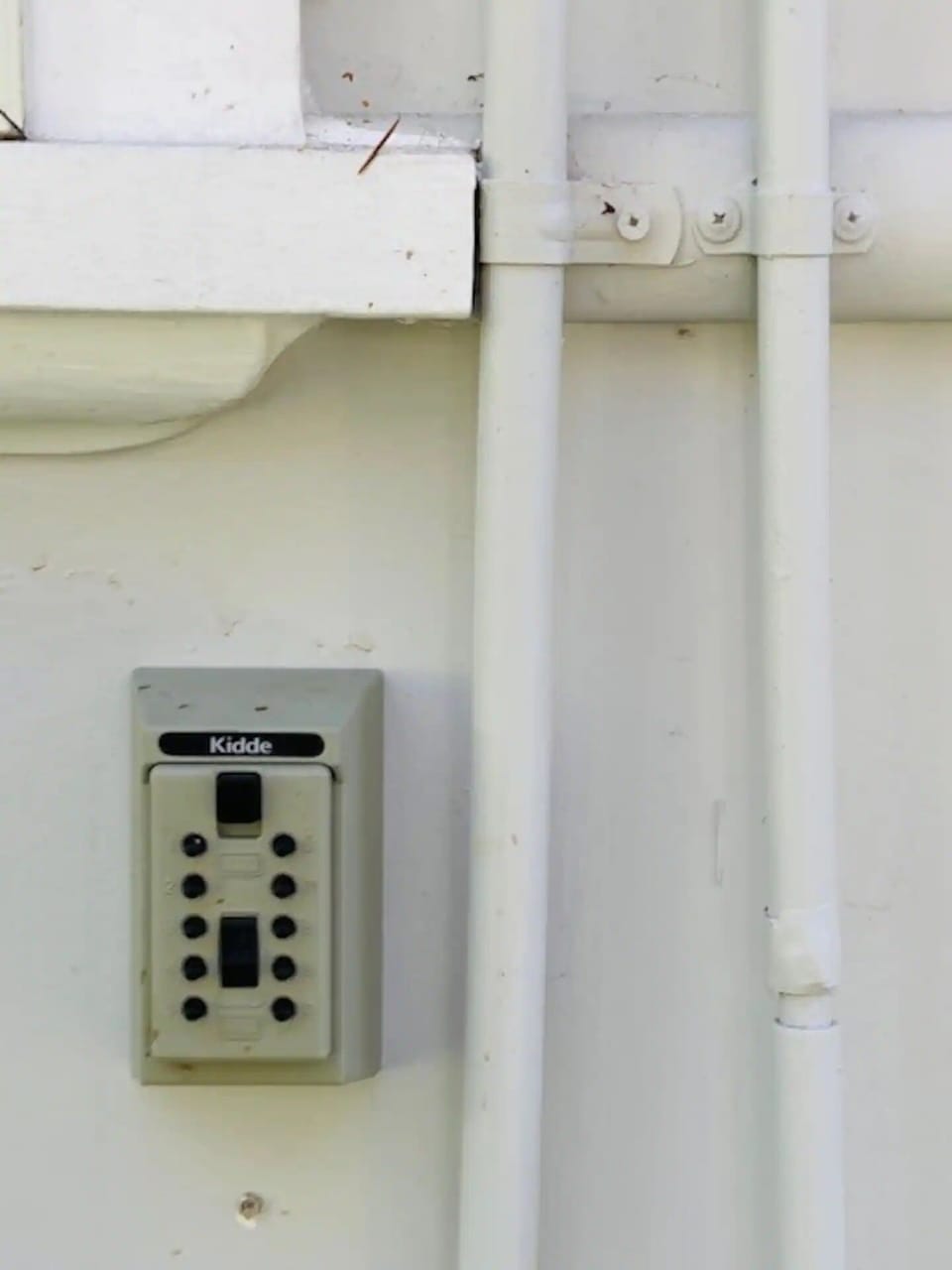 Locked key box