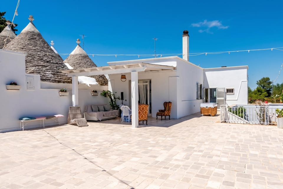 Family Villa, 3 Bedrooms, Terrace, Mountainside (Gioberti 20 I Trulli With Pool) | Terrace/patio