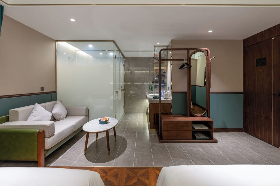Family Triple Room | Free minibar, soundproofing, free WiFi, bed sheets