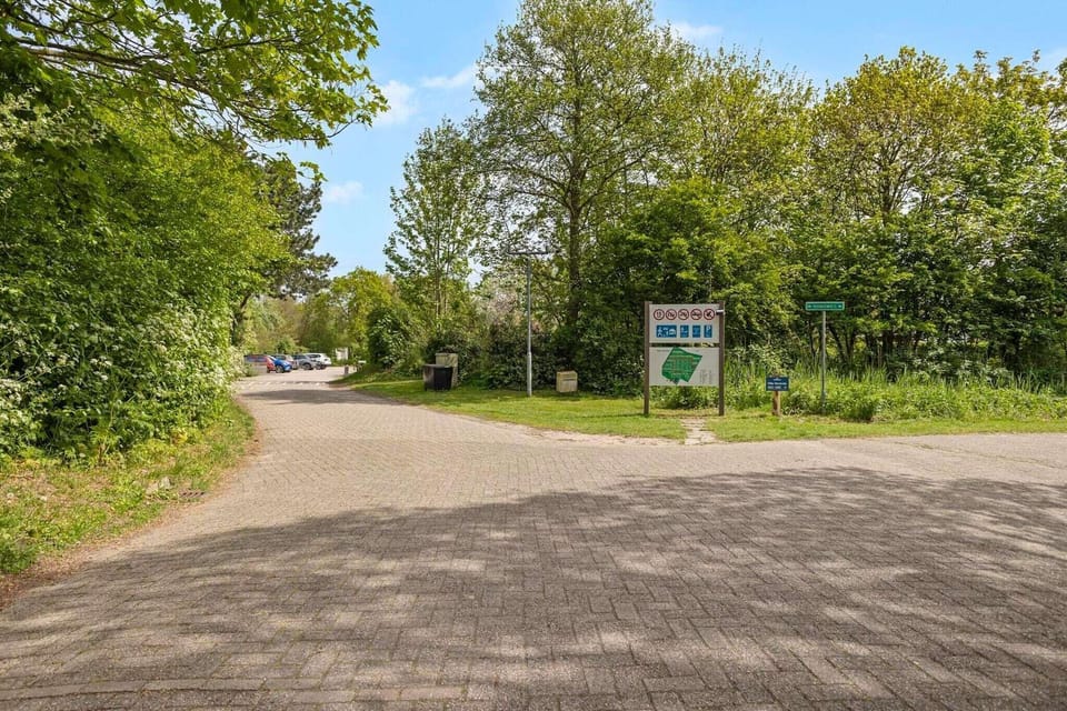 Immediate Surroundings [summer] (<1 km)