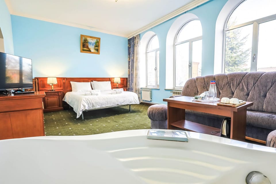 Deluxe Double Room | Free WiFi, bed sheets