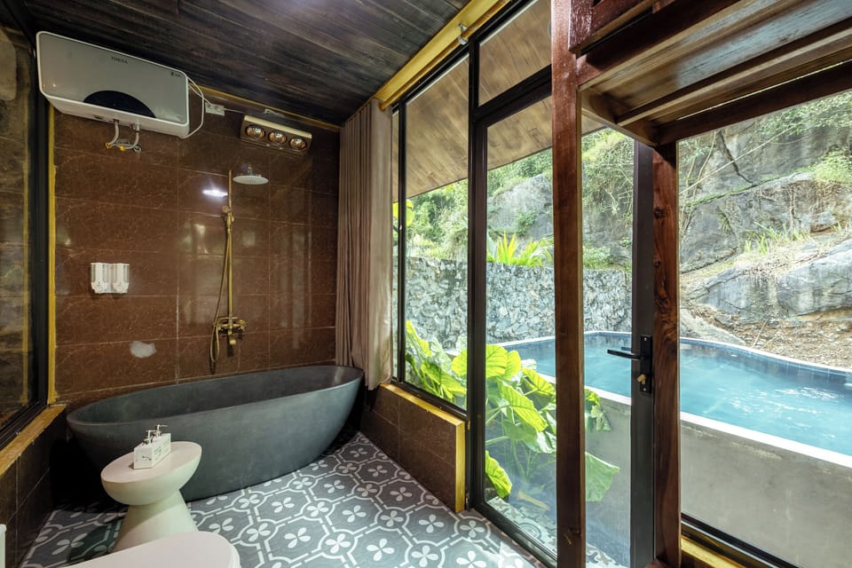 Superior Villa, Private Pool | Bathroom | Hair dryer, bathrobes, slippers, towels