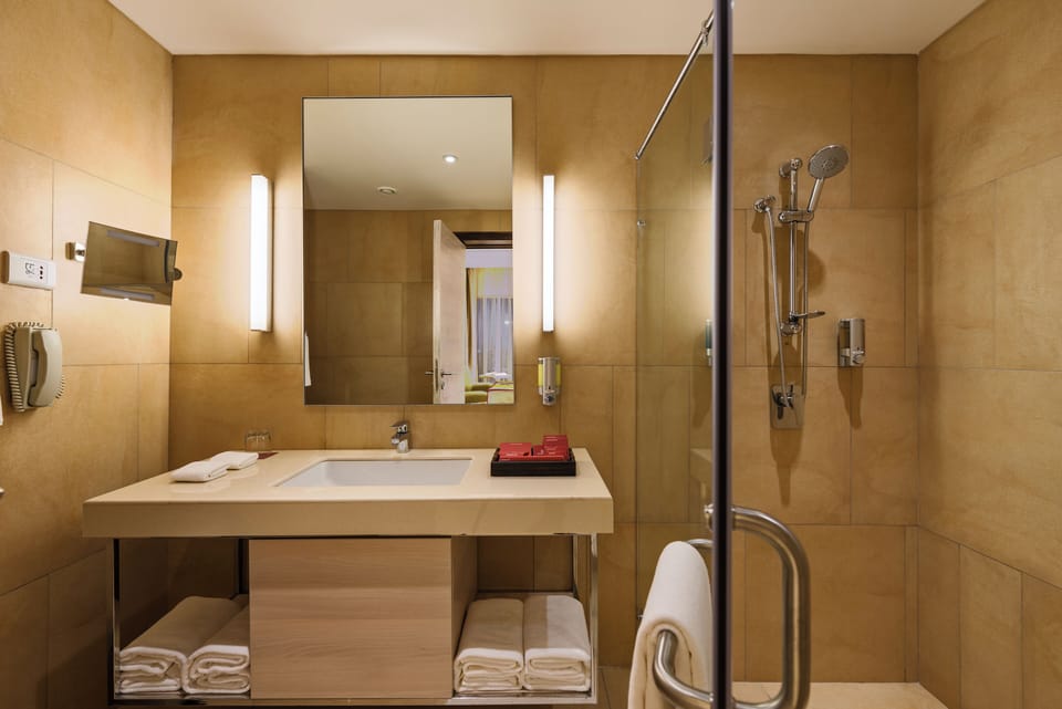Luxury Suite | Bathroom | Slippers