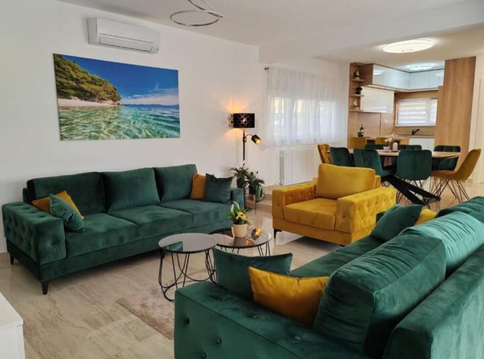 Villa (Five Bedroom Villa with Private Pool) | Living room | 32-inch flat-screen TV with digital channels