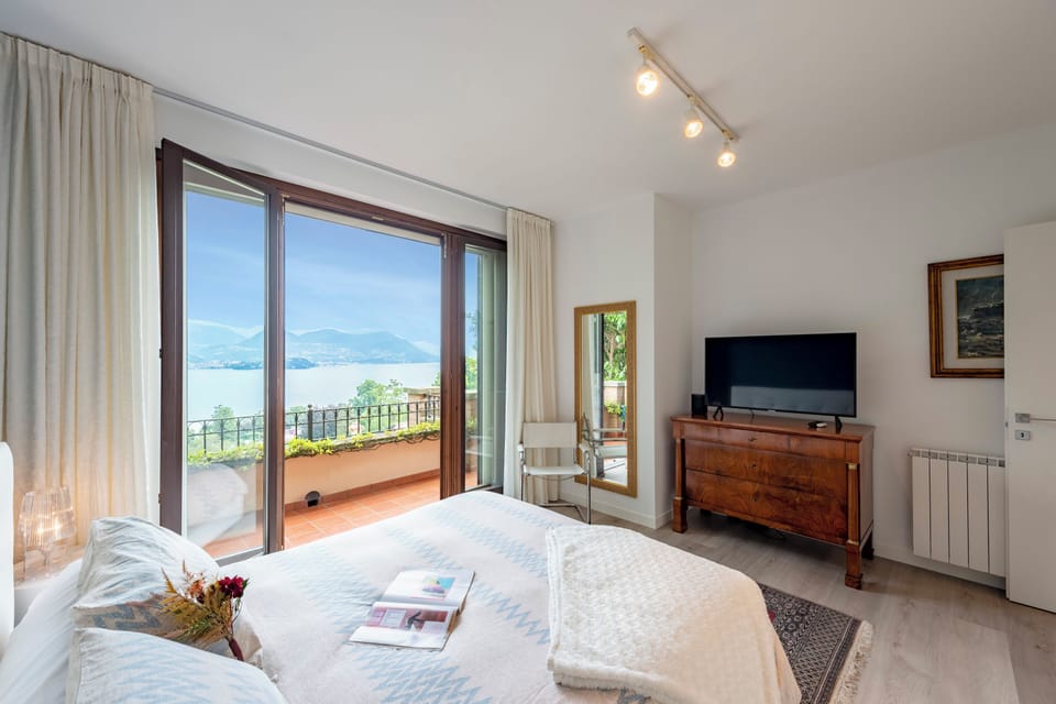 2 bedrooms, laptop workspace, free WiFi, bed sheets
