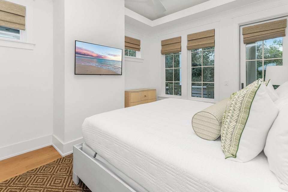 Harp's Haven Main House - Rosemary - Second Floor - Bedroom 3 - King Suite - Private Bathroom/Balcony