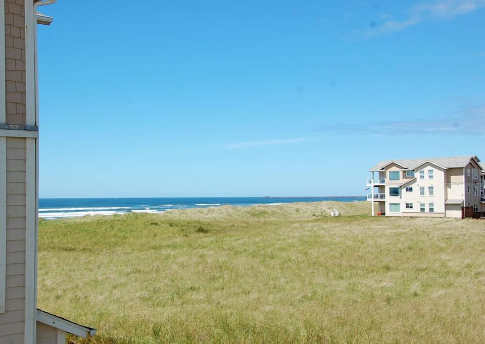 221 Vacations by the Sea - Westport, WA - View from Balcony