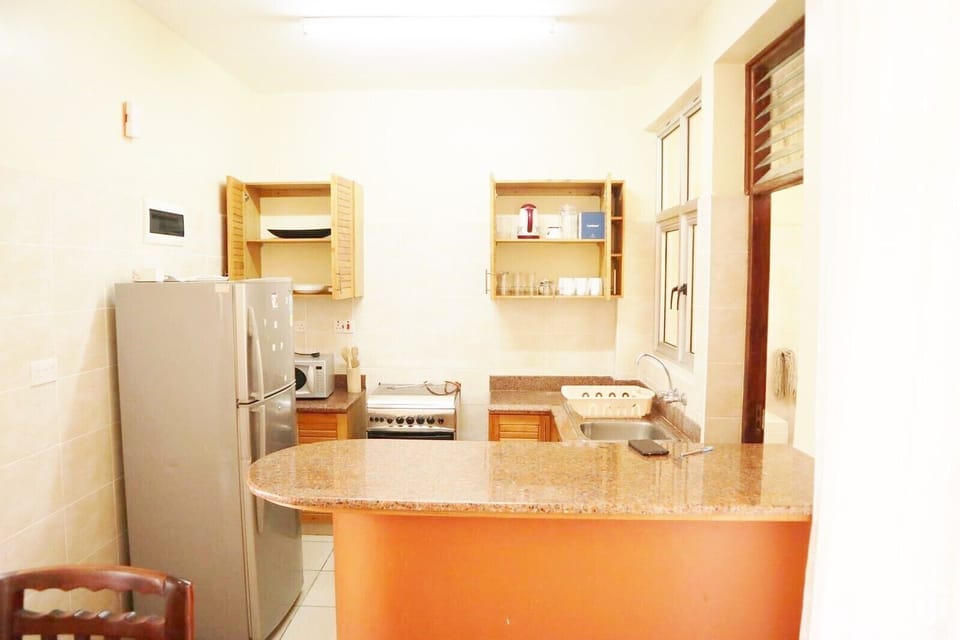 Superior Apartment | Private kitchen | Fridge, microwave, oven