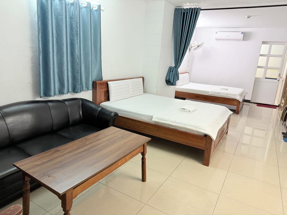 Family Double Room, Refrigerator | Iron/ironing board, free WiFi