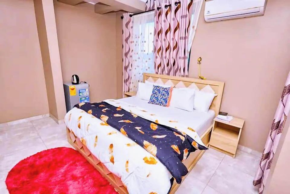 Single Room, City View | Desk, laptop workspace, WiFi (free)