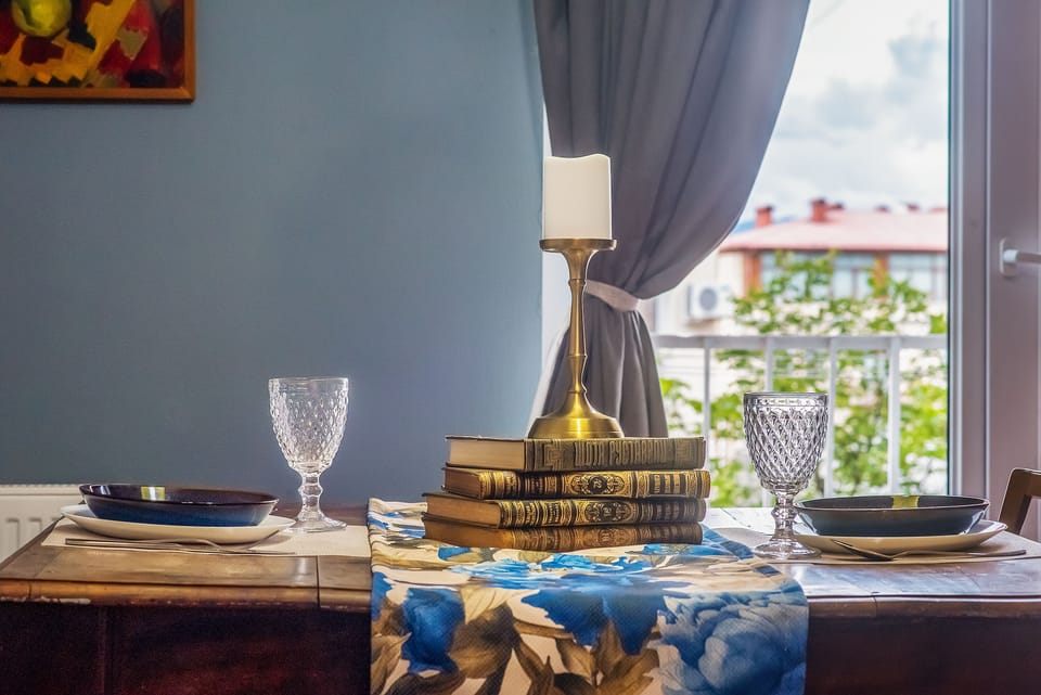 Apartment, Balcony, City View | Private kitchen | Electric kettle