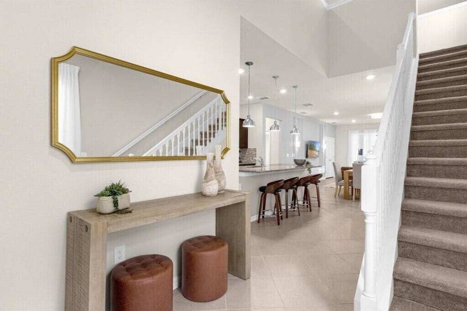 1261EmeraldRowStreet(14)