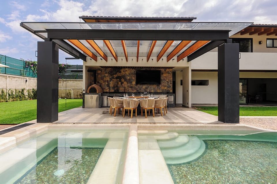 Outdoor pool, pool umbrellas