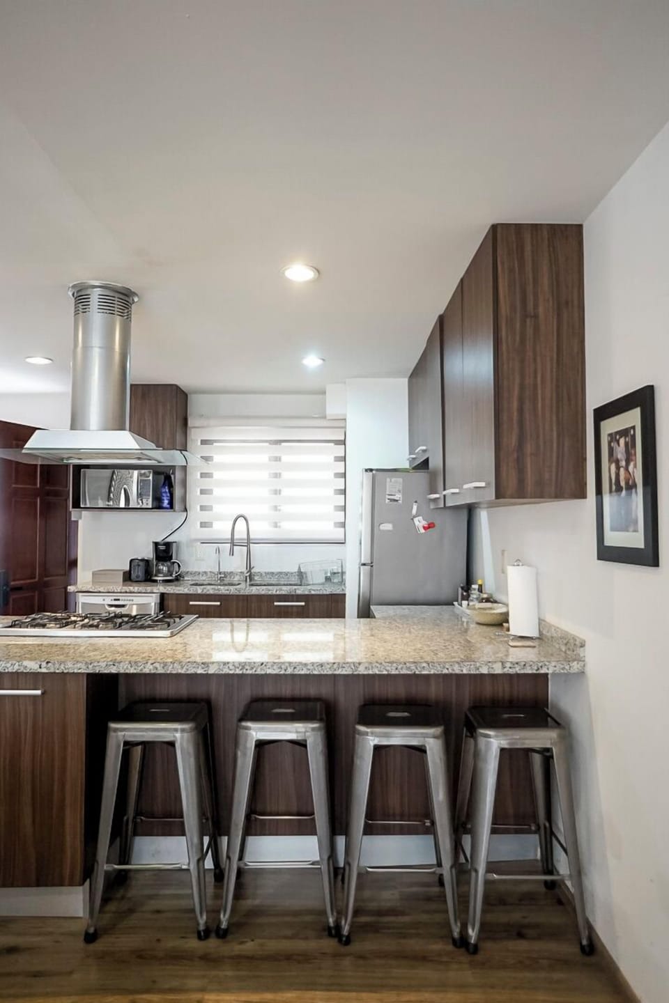 Luxury Apartment, 2 Bedrooms, Kitchen, Garden View | Private kitchen | Electric kettle