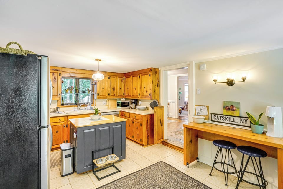 Kitchen | Stove/Oven | Dishwasher | 1st Floor