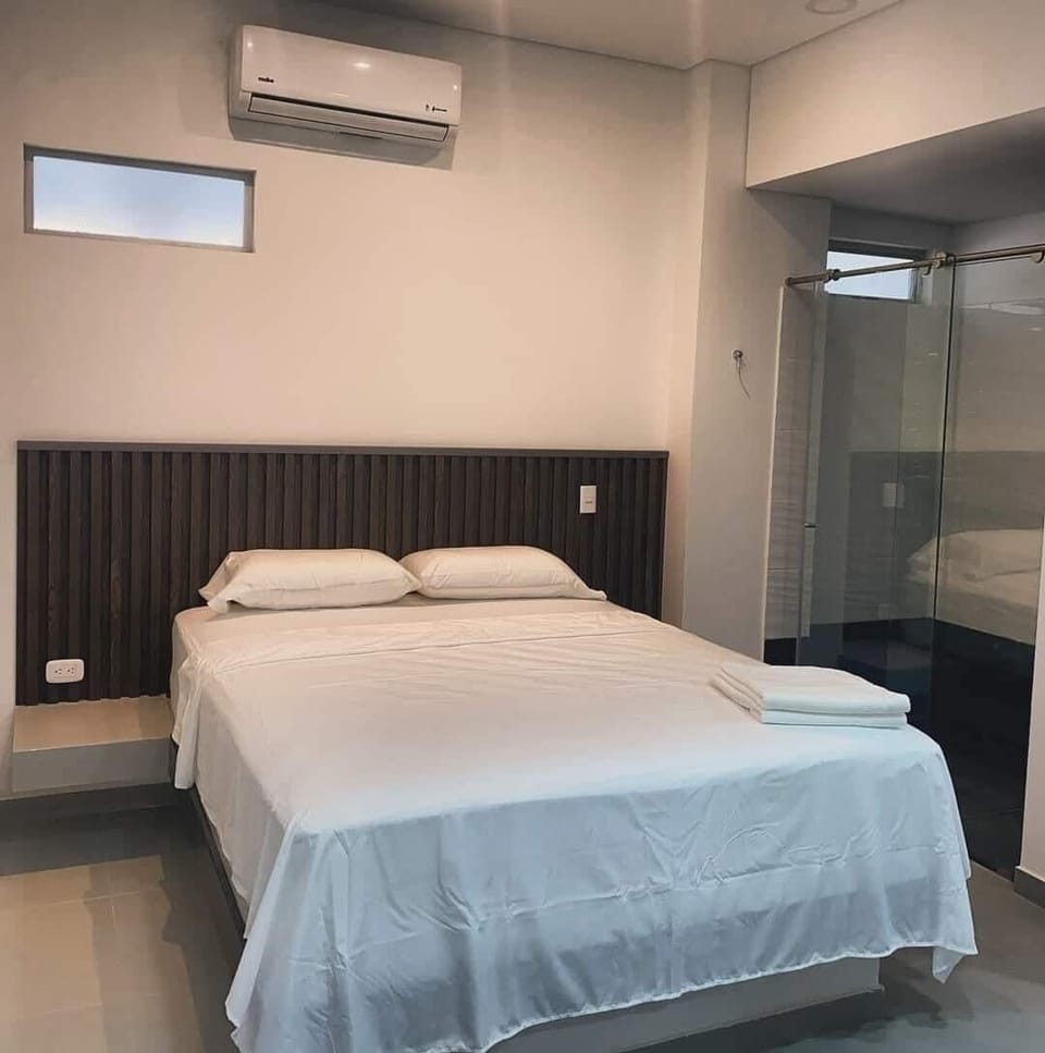 WiFi (free), bed sheets